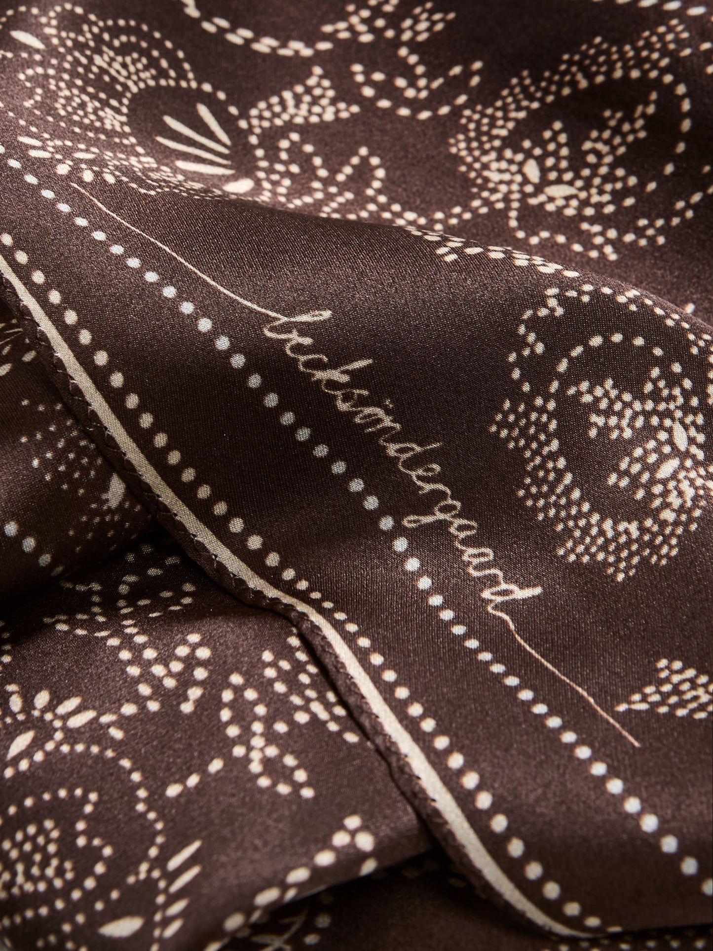 Dotted Flora Diamond Scarf OneSize BeckSöndergaard.no