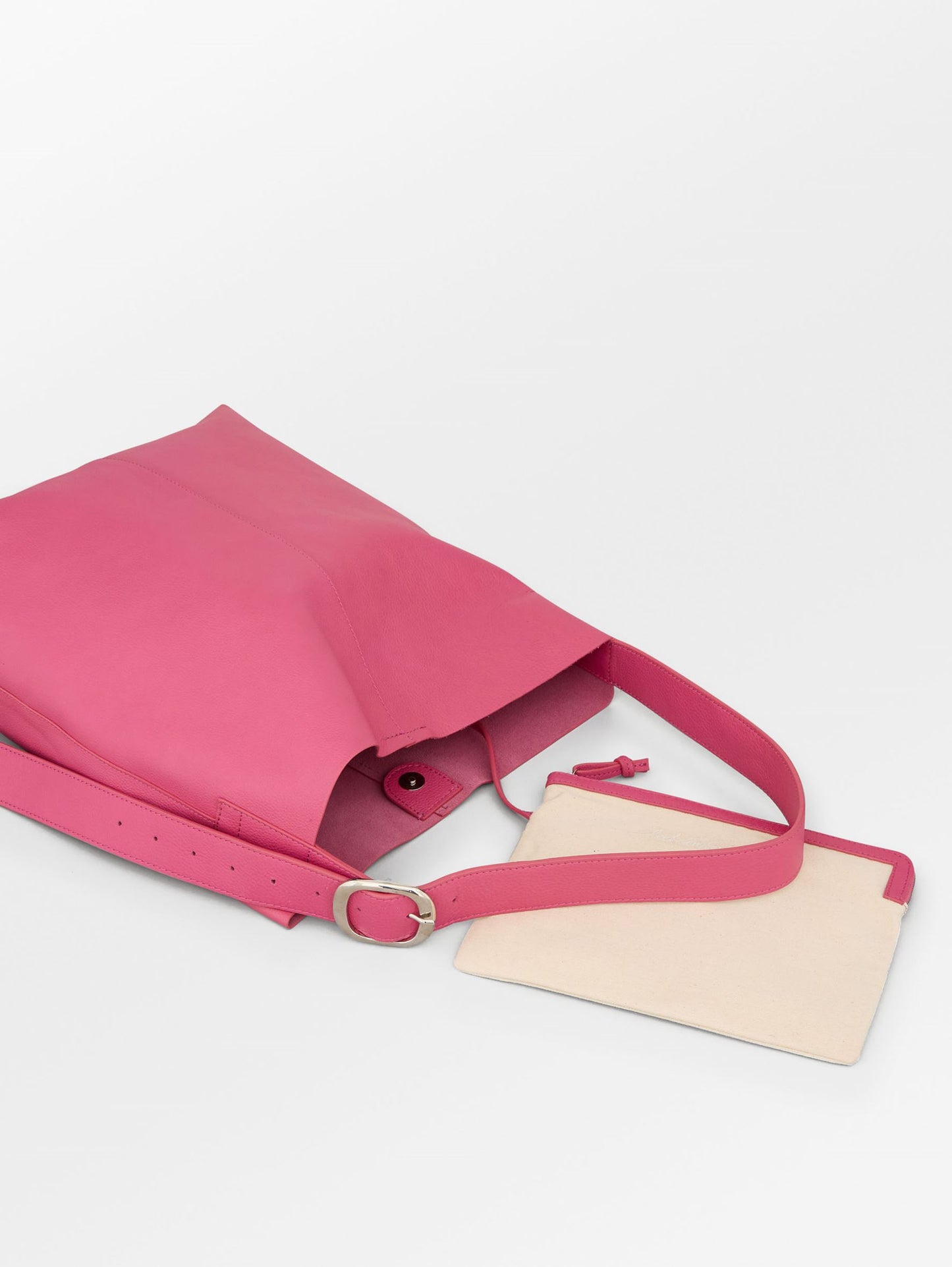 Grain Mae Buckle Bag OneSize BeckSöndergaard.no