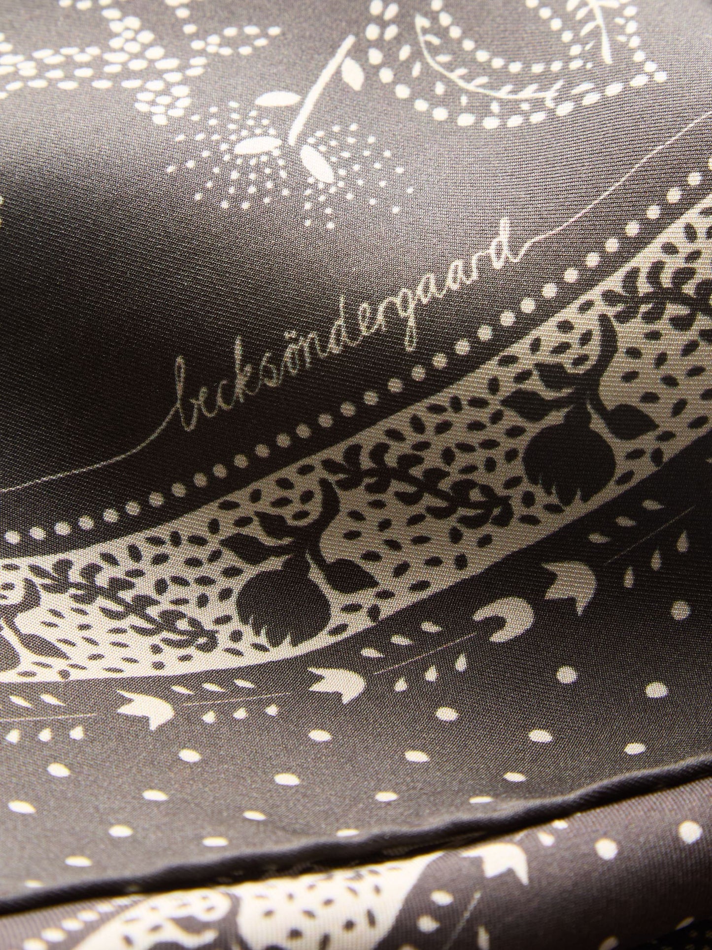 Dotted Flora Sia Scarf OneSize BeckSöndergaard.no