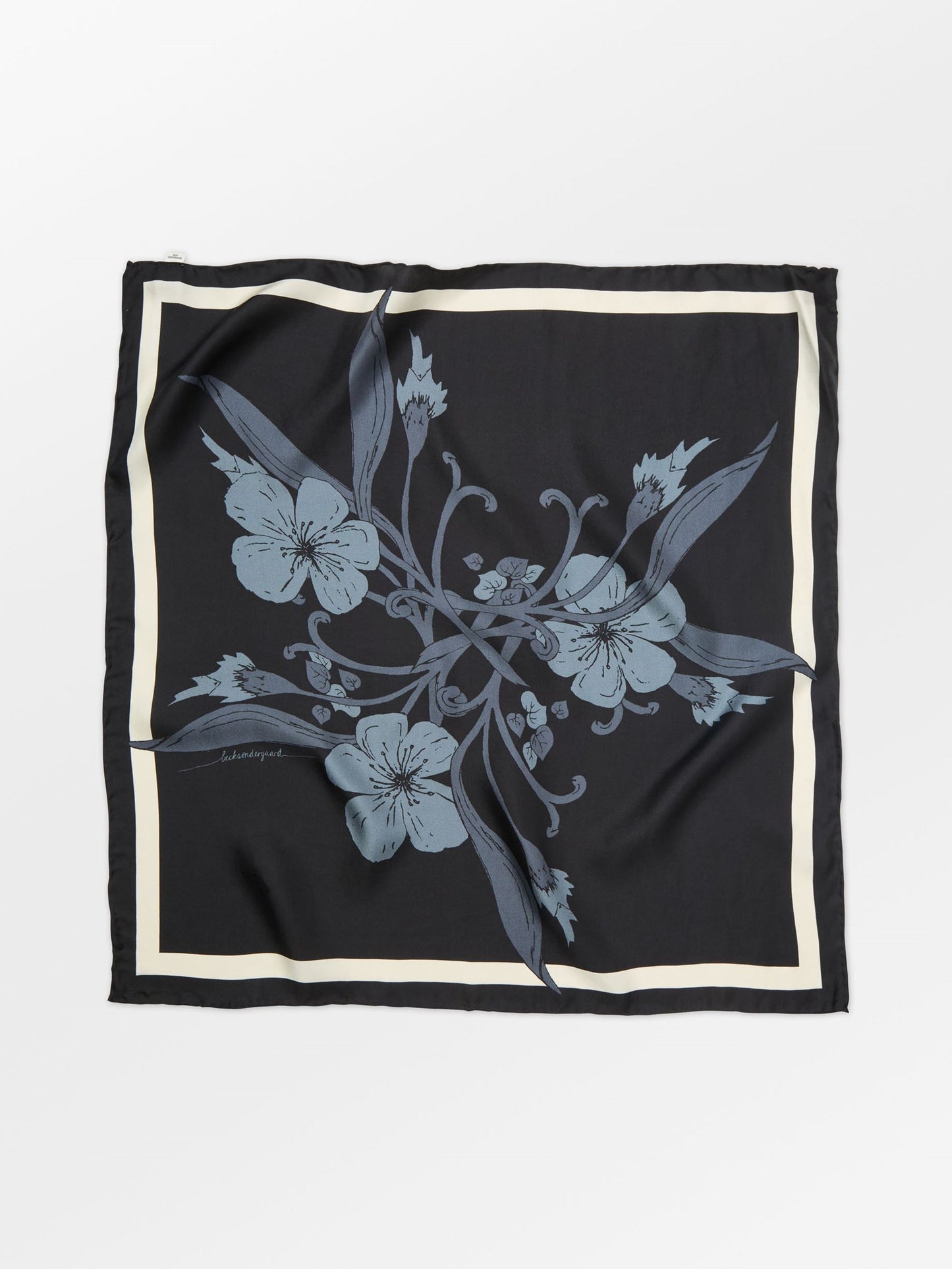 Magna Flower Sia Scarf OneSize BeckSöndergaard.no