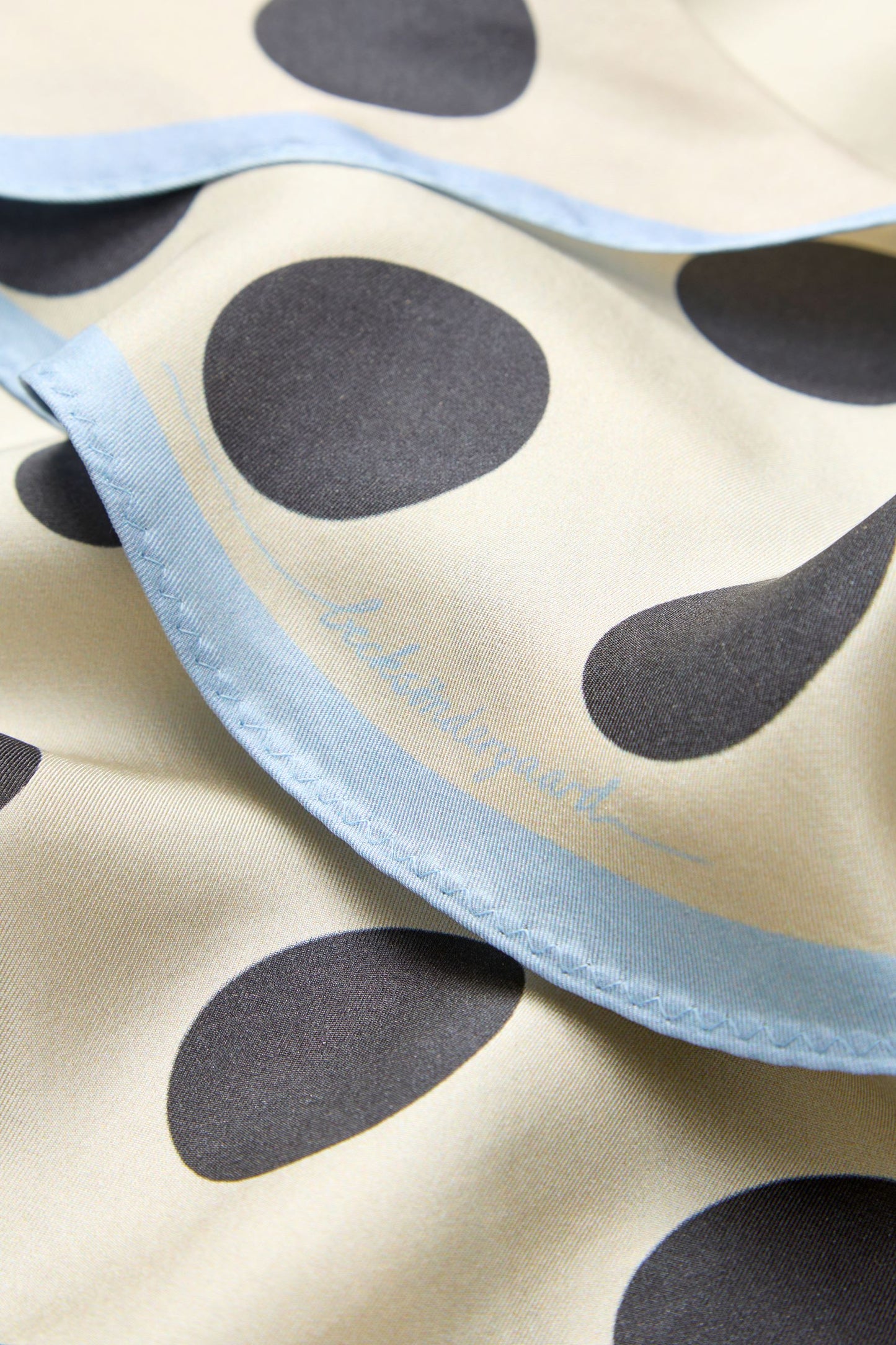 Maxi Polka Triangle Sia Scarf OneSize BeckSöndergaard.no