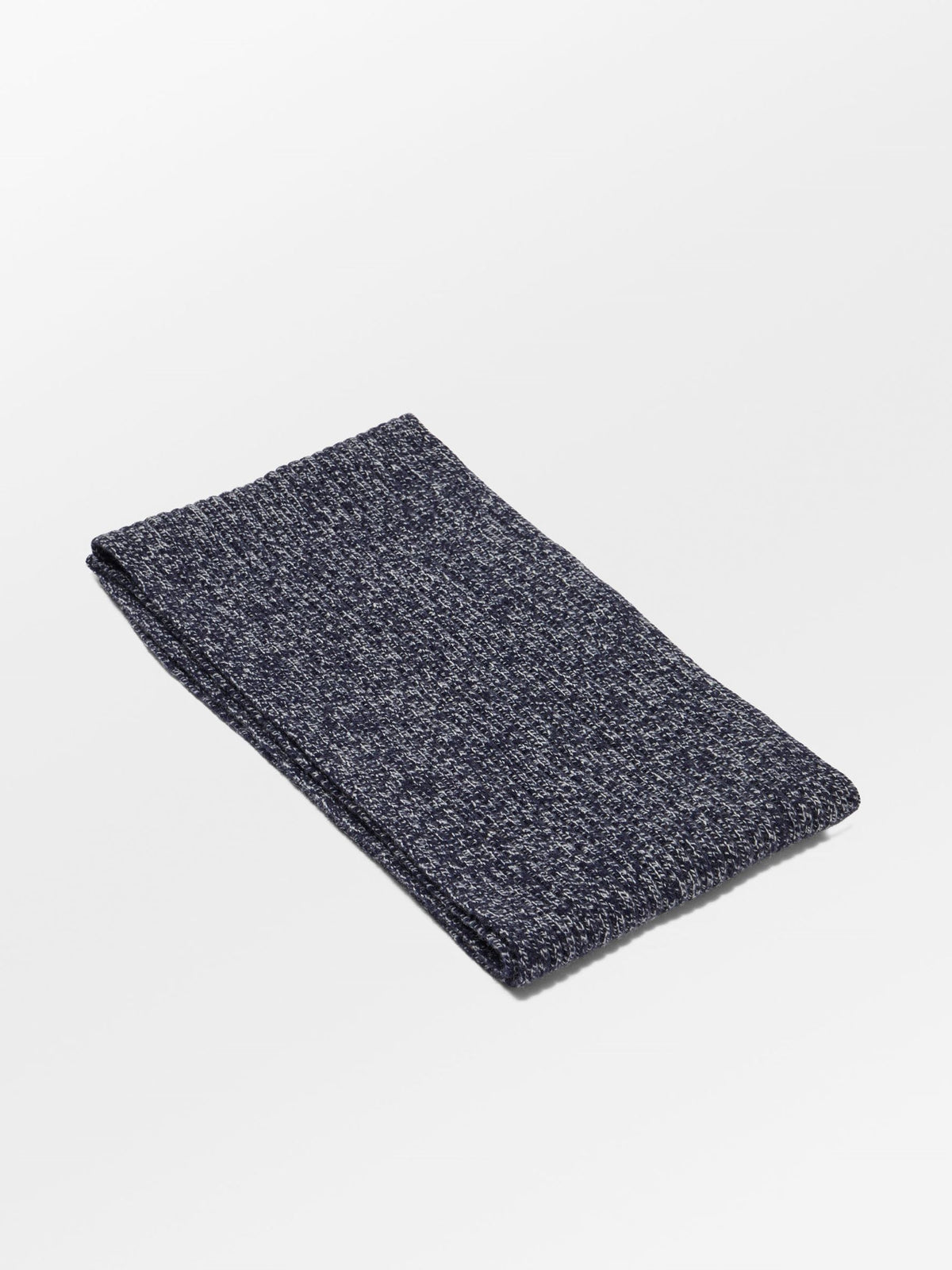 Cashrino Twisted Scarf OneSize BeckSöndergaard.no