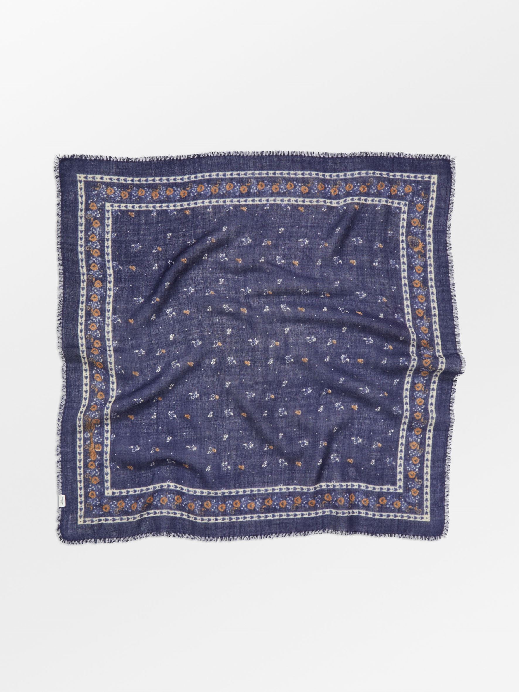 Floaisley Wica Scarf OneSize BeckSöndergaard.no